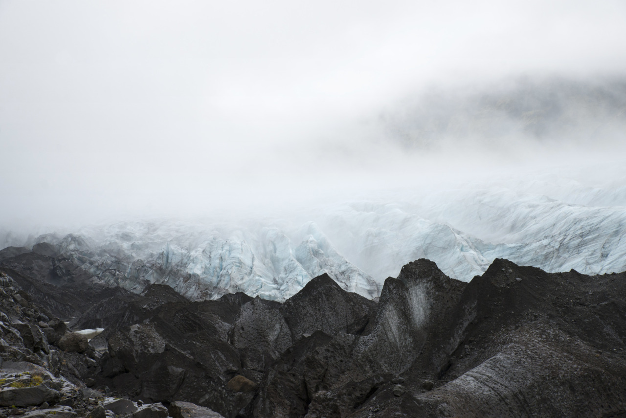 Laia Gutiérrez - Lost in Grays and Greens (Iceland)[Previously on Laia Guiterrez]
