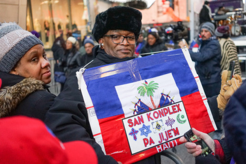 sophisticantsophia: activistnyc: On Martin Luther King Jr. Day, the Haitian and African American com