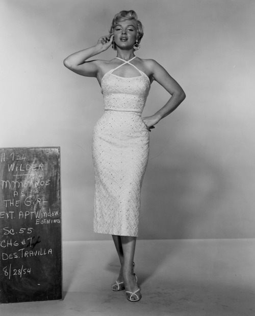 infinitemarilynmonroe:Marilyn Monroe in a costume test for The Seven Year Itch, 1954.
