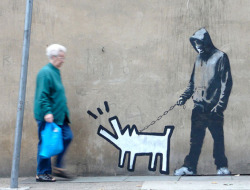 bjorgg:  Banksy uses a Keith Haring-esque
