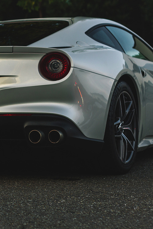 luxeware:   Ferrari F12 Berlinetta | Credit | Luxeware  