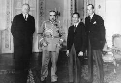 German ambassador, Hans-Adolf von Moltke, Polish leader Józef Piłsudski, German propaganda minister Joseph Goebbels and Józef Beck, Polish Foreign minister meeting in  Warsaw on June 15, 1934, five months after signing the Polish-German Non-Aggression