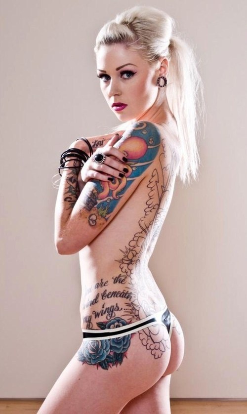 Nice ink, great body and a pretty face.