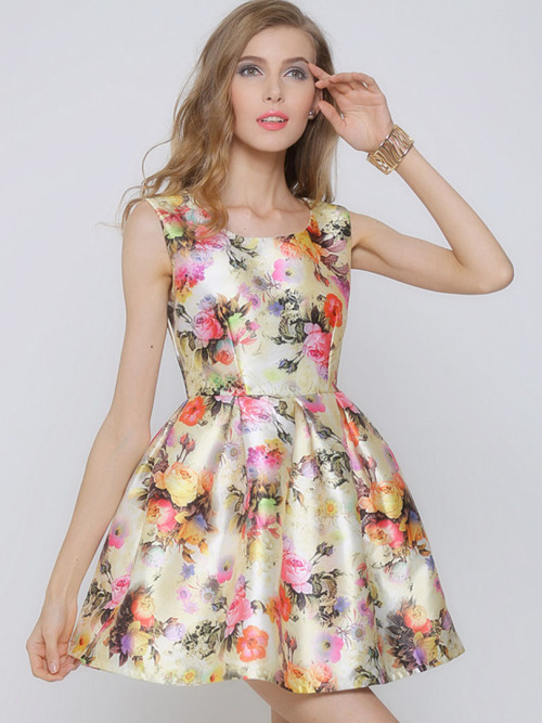 lucygurl69: i’d love to wear this dress :) So pretty ❤