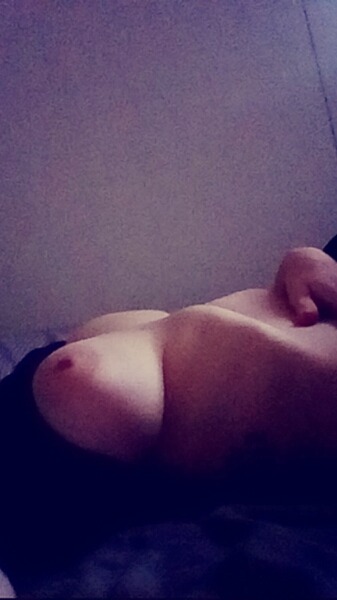 kaenichole:  My awkward body ft my tits. ✌🐇