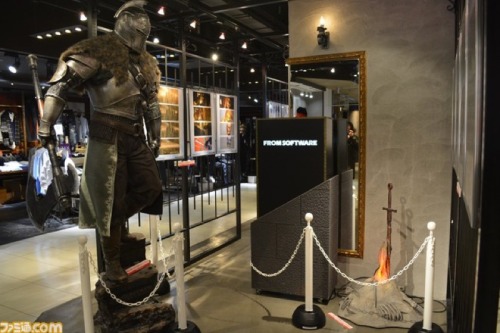 theomeganerd:Dark Souls III Exhibit on display at 109 Men’s in Japan[LOUD HORSE NOISES]