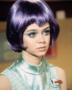 spazio-sf:  Gabrielle Drake 