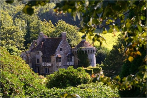 nordicsublime:Scotney - John Goodwin Scotney -  mapio.net