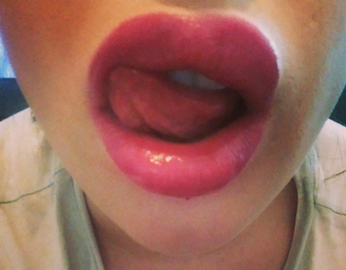 bimbfection:  Bɪᴍʙᴏ Pᴏᴜᴛ 7/10 - Bɪᴍʙғᴇᴄᴛɪᴏɴ ❤   I have just the thing for those lips&hellip;