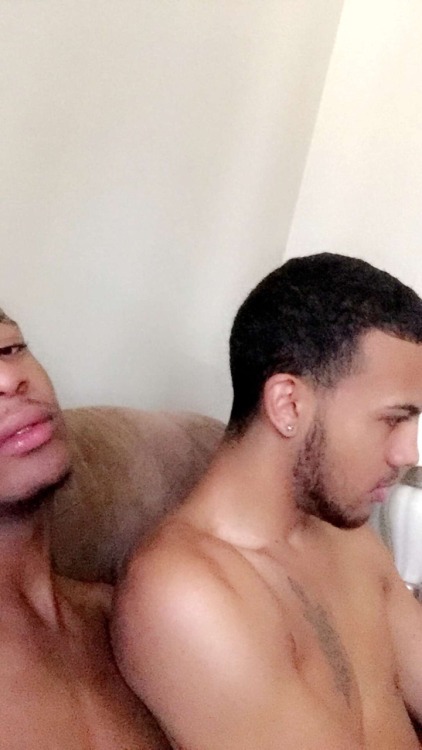 educakedbro: meetcorn: I love my baby even when we don’t have a Hair Cut ♥️ ❤️❤️ Fuck yall fine as h