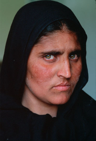 Afghan girl with green eyes