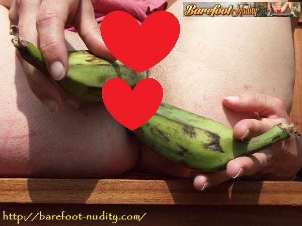 SIZZLING HOT UPDATE from BAREFOOT NUDITY!!! Mysterious barefoot exhibitionist KALI is naughtier