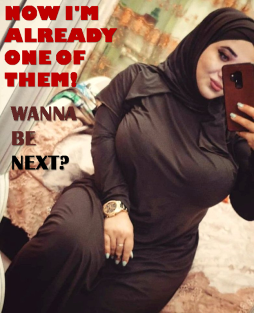 fatimah-nurul-muslimah:reblog if you want such boobs for yourself and want to squat for pissing also