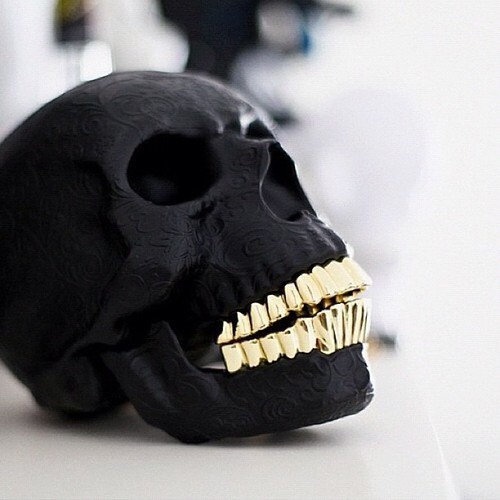 clearvisionary:  I’ll make you bleed gold…