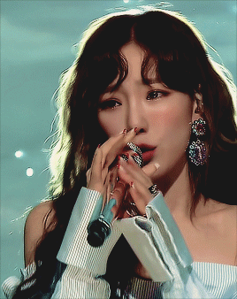 ireone: (170305) Taeyeon - Fine @ SBS Inkigayo