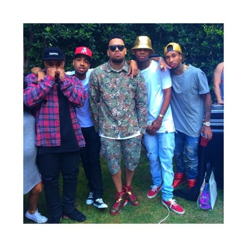 lovingcbreezy:“@_kingtrell :GOOD TIMES!! “