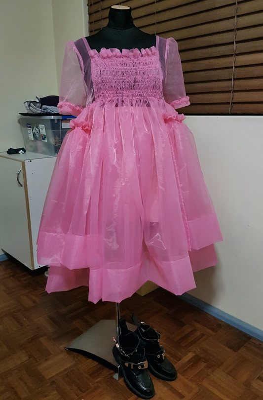 Cosplay Whipped — Villanelle: Pink Dress 6