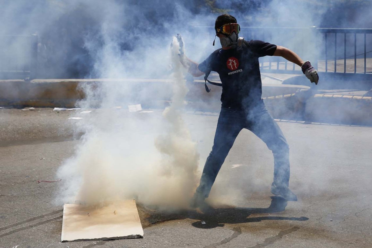 juancarls:  La represión del gobierno se mudó a Bello Monte… 20/03/2014.   