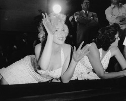 missmonroes:  Marilyn Monroe and Jane Russell