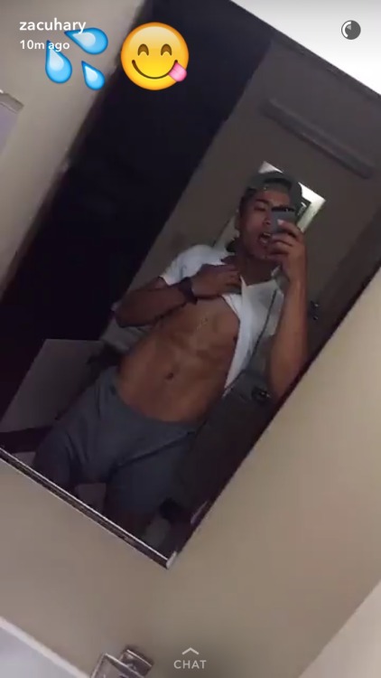 tiredbutlonelybutsweetkiller:  He is such a tease. 💋