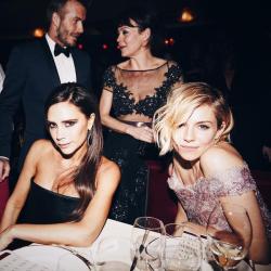 mary-in-awesomeland:  @Burberry: Seated with @VictoriaBeckham at the #ESTheatreAwards after party - #SiennaMiller wearing a custom Burberry dress  