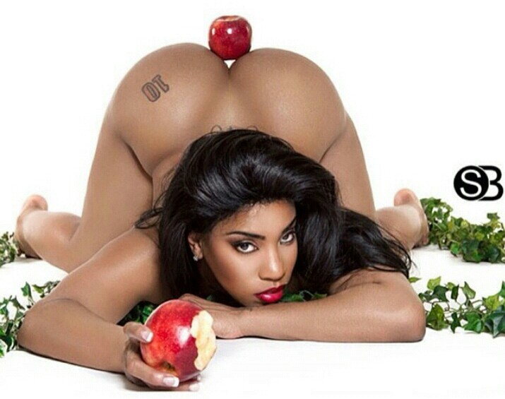 landof-i-candy:  Apple for a Apple 