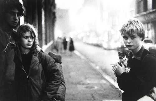 Outside a London coffee shop, 1960  (photo: Bruce Davidson)