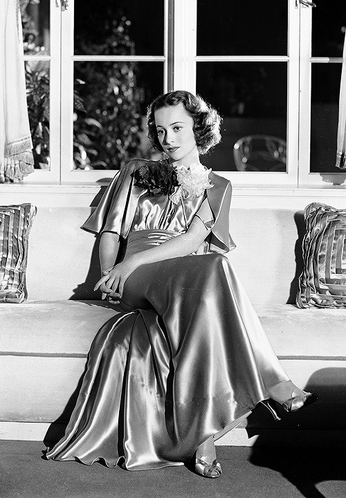 Porn Pics ruthelizabeths:   Olivia de Havilland, 1936