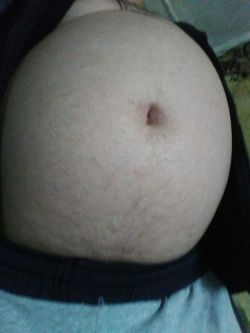 keepembloated: Just love his round, bloated,