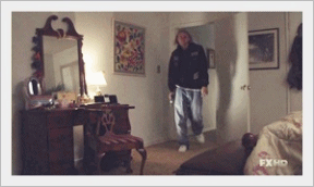 oreilysamcro:  i’m re-watching the show again from the first episode,here is the
