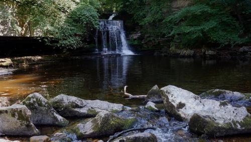 West Burton Waterfall, North Yorkshire, England.