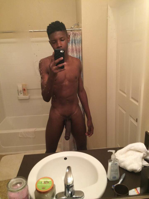 XXX heelgod:  Big dick 🍆Dark skin🍫 King👑 photo