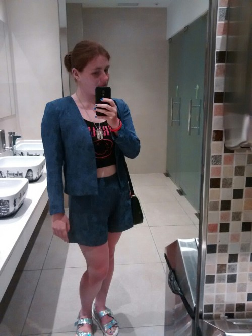 it was a while ago but my suit came! thanks soooo much to @dystopiandreamhotel for showing me where 