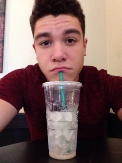 togepistew:When the homie’s chai tea is gone :(