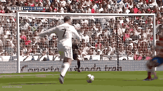 gfsports: Cristiano completes the eight minute hat trick - 38’
