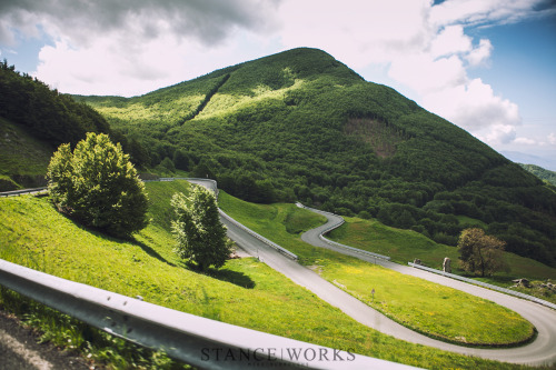 singletesticle:  tastecannotbebought:  the80sareforever:  I had the opportunity of a lifetime: to drive an E28 M5 through the rolling hills of Italy. Andrew and I spent a week in Tuscany, and the latest StanceWorks article highlights what made the trip
