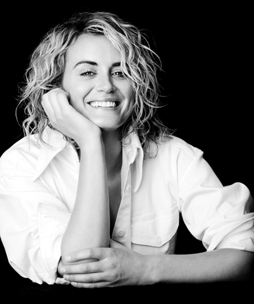 itspiperchapman:Taylor Schilling - Improper Magazine