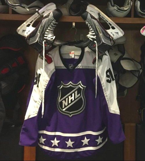 puckinginsane: Dallas Stars : Tyler getting ready to take the ice. Blank, fousced. Thinking of nothi