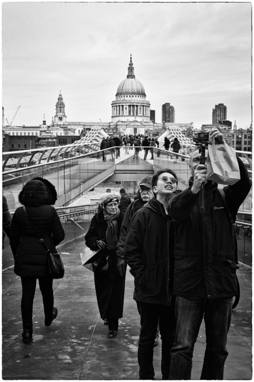 ENGLAND. London. 2016 Leica M9-P, 50mm Summilux f/1.4 ASPH  www.facebook.com/INFIN8Photography