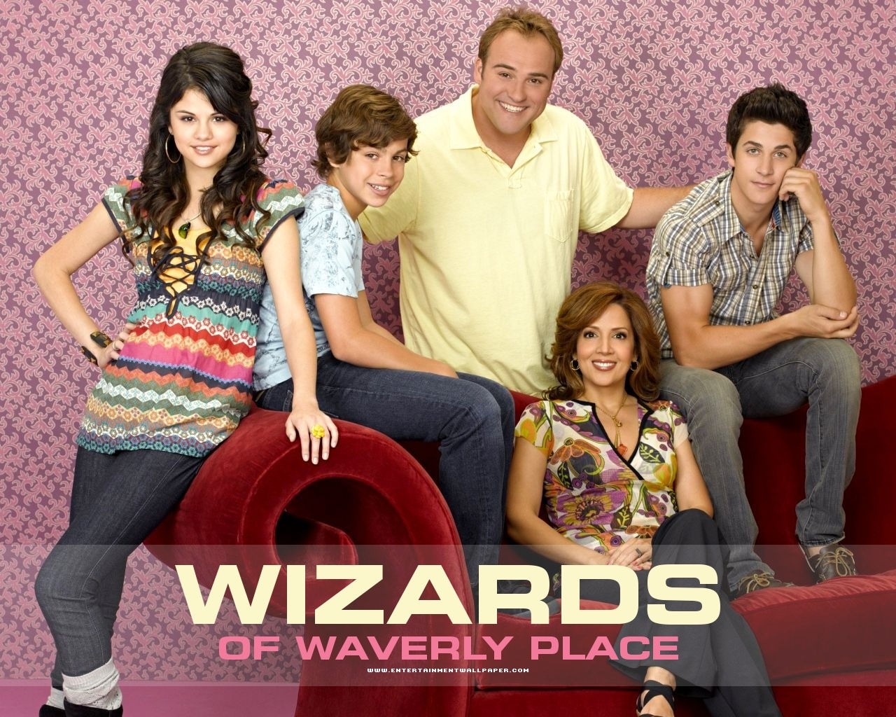 lilsparrow72:  “We all gather here today to mourn the loss of our Disney TV childhood…”