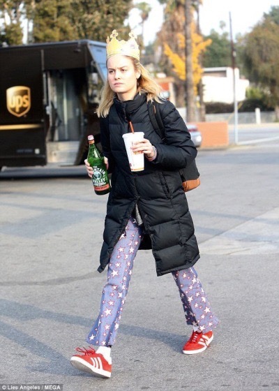 thebigredcrow:  No one:Me: look at this picture of Brie Larson 