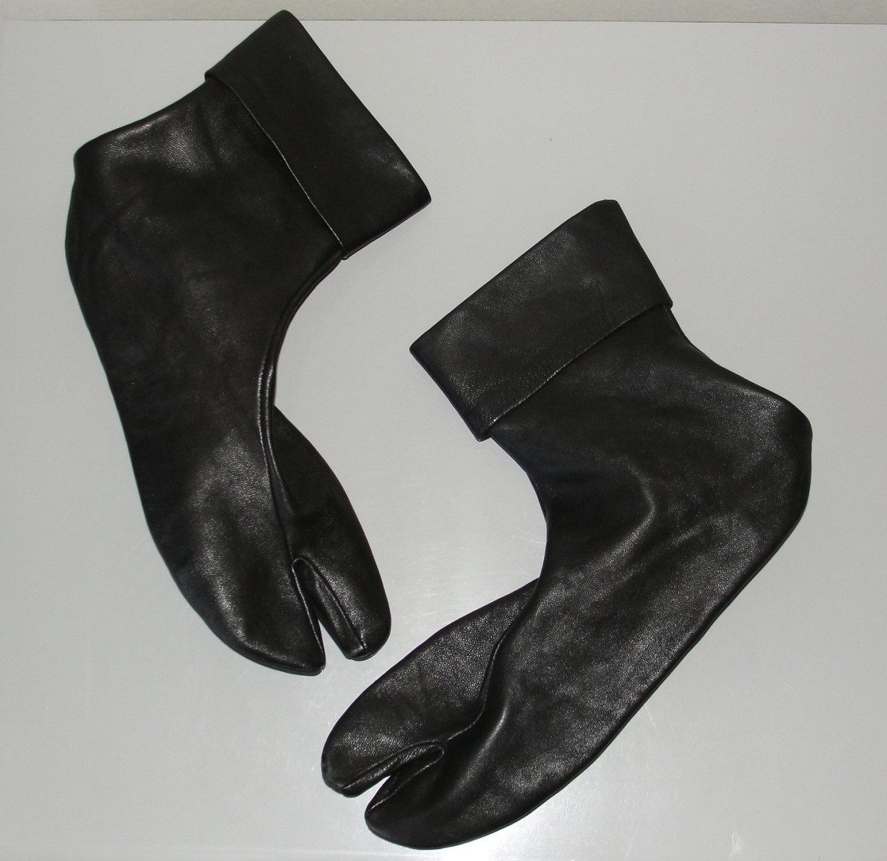 lacollectionneuse:  leather tabi socks (eu 40) • a.f. vandevorstUS $170.00 BIN