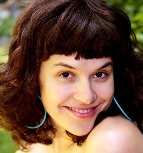 hairy-teeners:  Penny 18yo