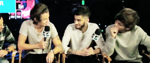 sorry-butlarryisfuckingreal:  Honestly, one of the most iconic things ever happened in 1D times is the boys interrupting Louis’ fond over Harry.I think all of you remember this one:Zayn was probably thinking “C'mon, bro, we’re in the middle of an