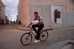 fotojournalismus: Cuba, 1997. Photo by Abbas