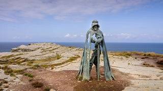 evilbuildingsblog:  Tintagel Castle, Cornwall,