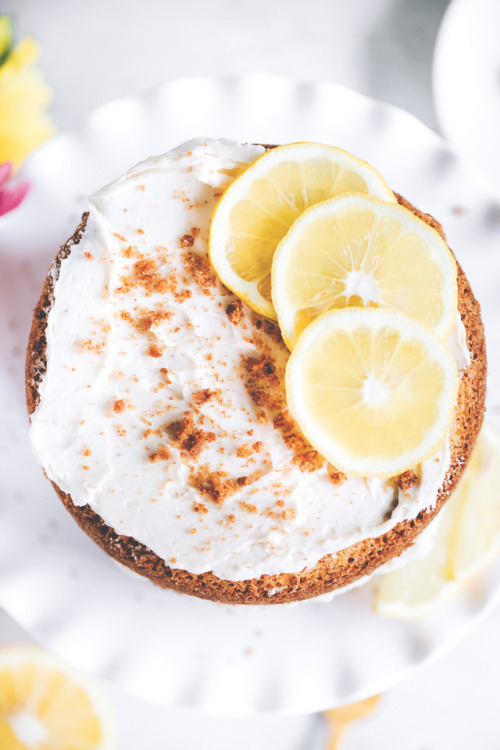 VEGAN LEMON CREAM LAYER CAKE