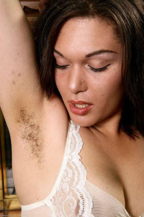 maixeps: dvd1987: #Marie #hairypussy #hairyarmpits #hairywomen #ilovehairywomen Mmmmm gorgeous hairy