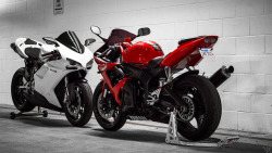 allenkuuuuu:  Ducati 848 &amp; Yamaha R6 by Vatche.K on Flickr.