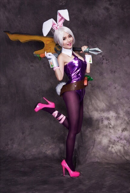 Porn Pics league-of-legends-sexy-girls:  Riven Cosplay